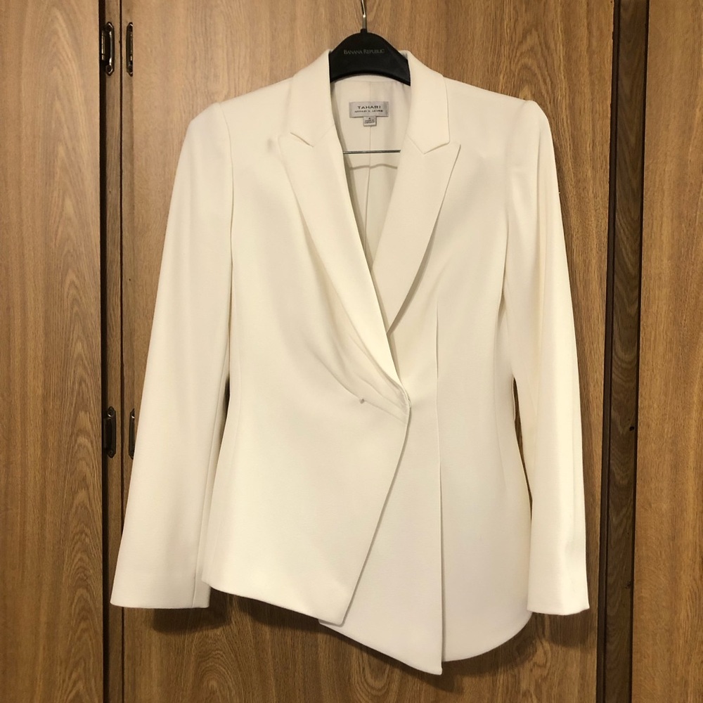 Tahari White Asymmetric Blazer Jacket